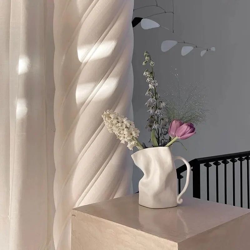 vase en céramique nordique pour décoration florale artisanale - vue 3 sur 8