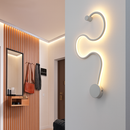 Applique murale design à LED art déco