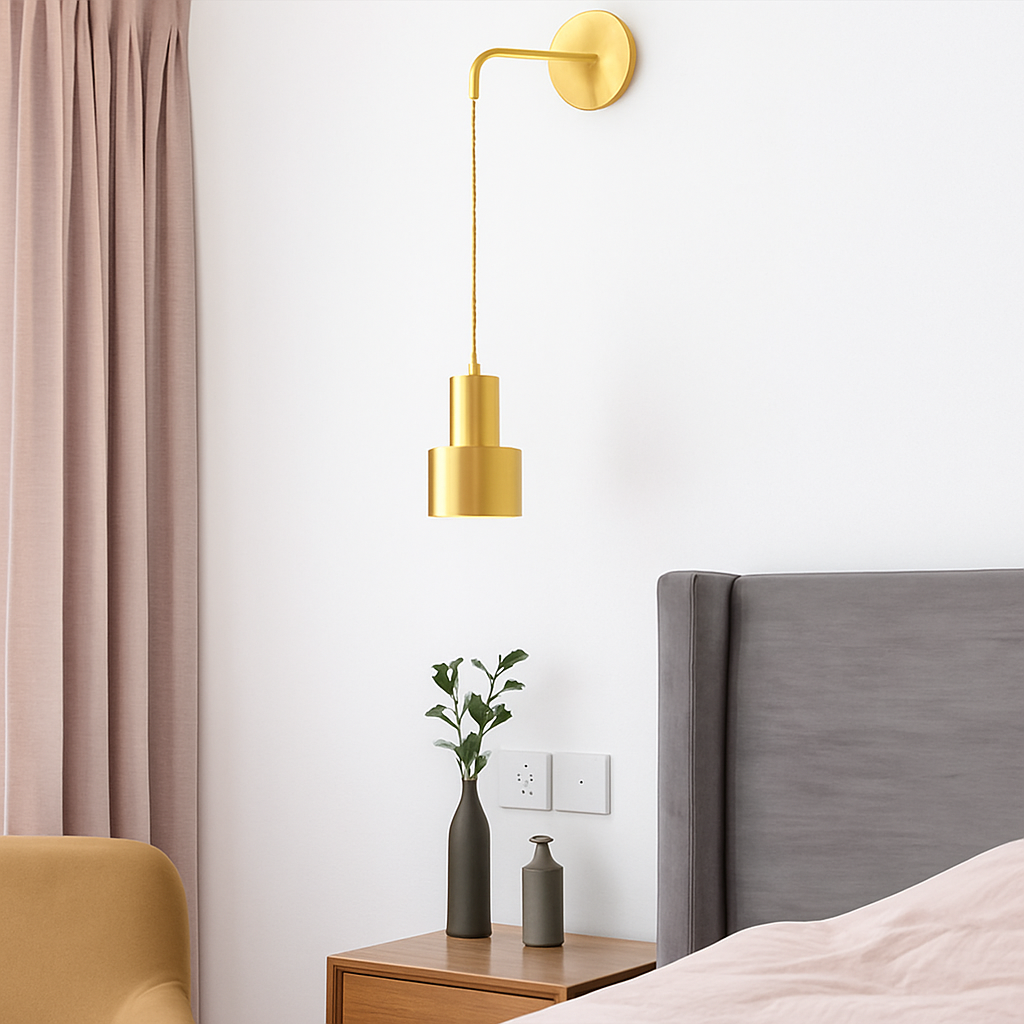 Applique murale dorée avec lampe suspendue - vue 5 sur 6
