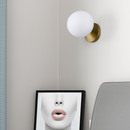 Applique murale doré et boule en verre Frost