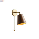applique-murale-en-bois-avec-cha-ne-tirer-0.png