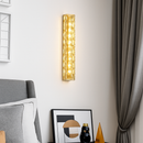 applique murale en cuivre design minimaliste avec lumière en cristal