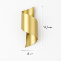 Applique murale LED design dorée moderne