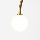 applique murale led en arc doré design moderne pour intérieur élégant