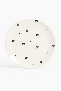 Assiette gateau ceramique style coreen motif floral irregulier