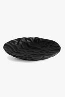 assiettes-creuses-ceramique-texture-ridee-style-restaurant-elegante-0.png