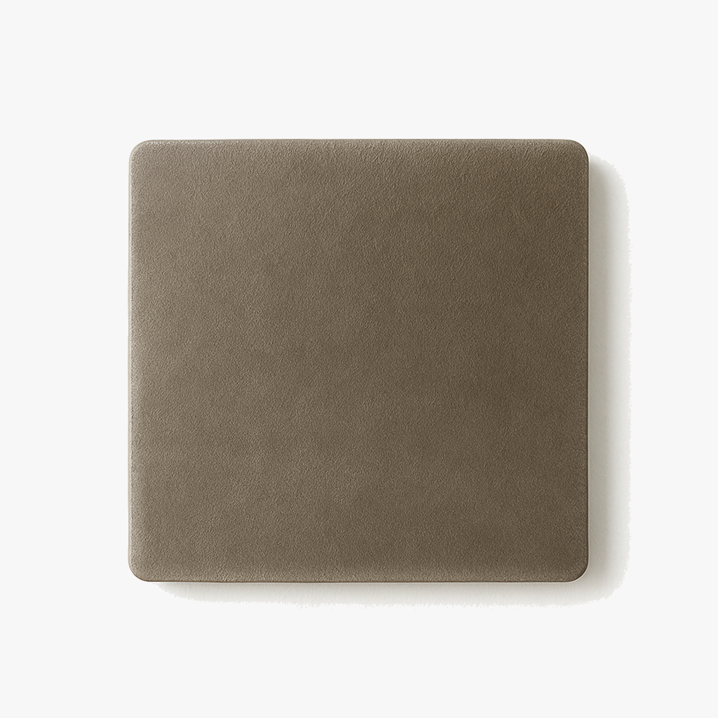 cache-prise-plate-en-acier-bronze-vieilli-bords-arrondis-0.png