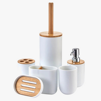 ensemble d'accessoires pour salle de bain pratique et élégant