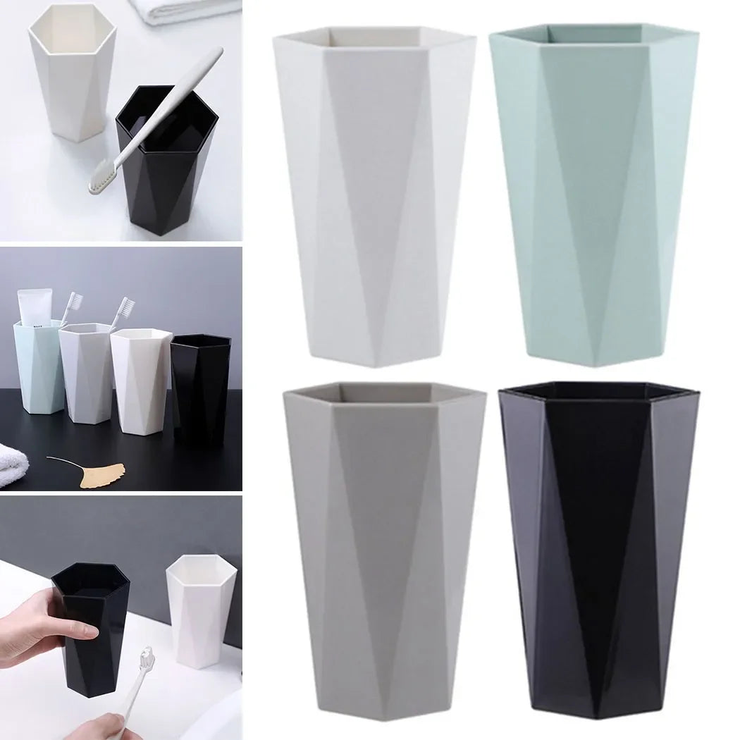 gobelet-pour-bain-de-bouche-et-brosse-dents-en-plastique-solide-1.png