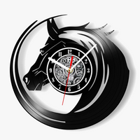 horloge murale vinyle cheval décoration équestre artisanale cadeau unique