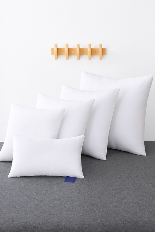 housse de coussin blanche moelleuse 45 x 45 cm - vue 2 sur 6