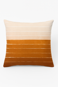 housse de coussin carrée motif géométrique marron élégant