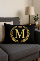 housse de coussin décorative avec motif lettres noires et dorées