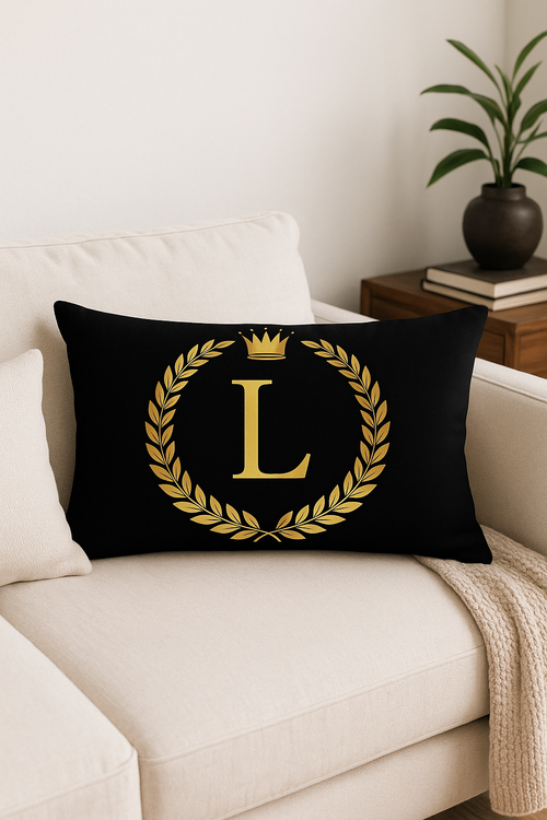 housse de coussin décorative motif lettres noires et dorées - vue 3 sur 2