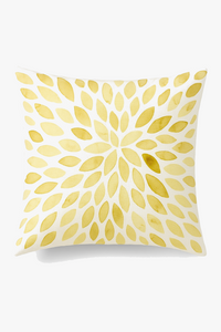 housse de coussin jaune carrée pour décoration intérieure