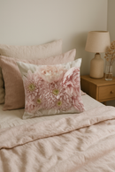 housse de coussin rose motif nordique pour décoration élégante