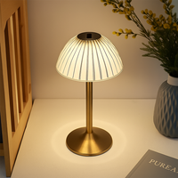 lampe à poser led tactile rechargeable sans fil pour lecture et détente