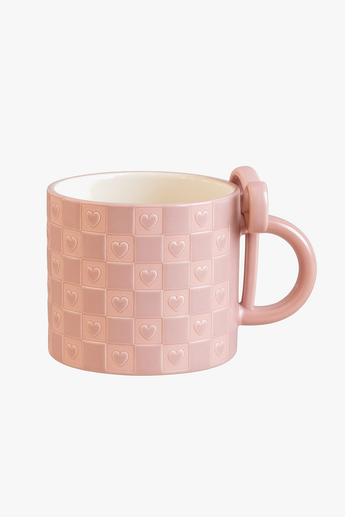 mug-c-ramique-anse-noeud-papillon-motif-coeur-damier-0.png