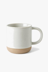 Mug ceramique mouchetee design moderne petit format cafe