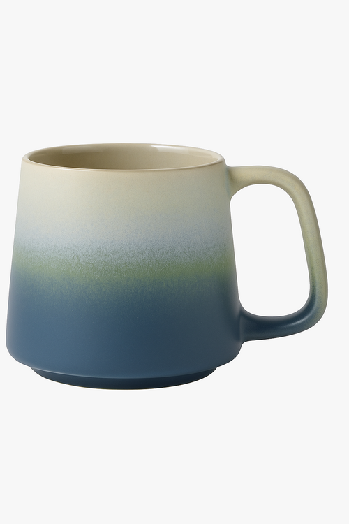 mug-ceramique-porcelaine-artisanal-design-elegant-maison-bureau-0.png