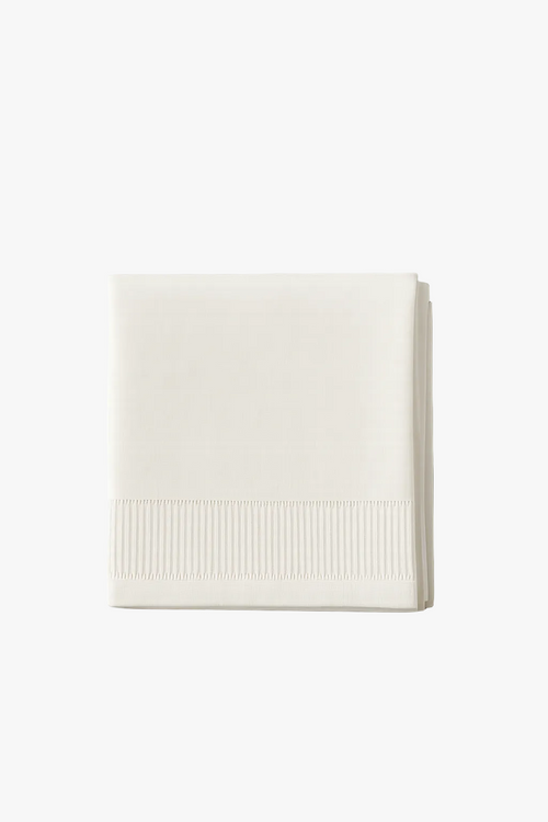Nappe dentelle style français motif étoiles filantes table