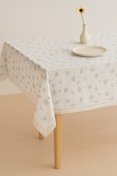 Nappe florale brodée style coréen avec pompons table