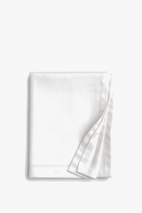 Nappe satin douce et soyeuse pour table fete