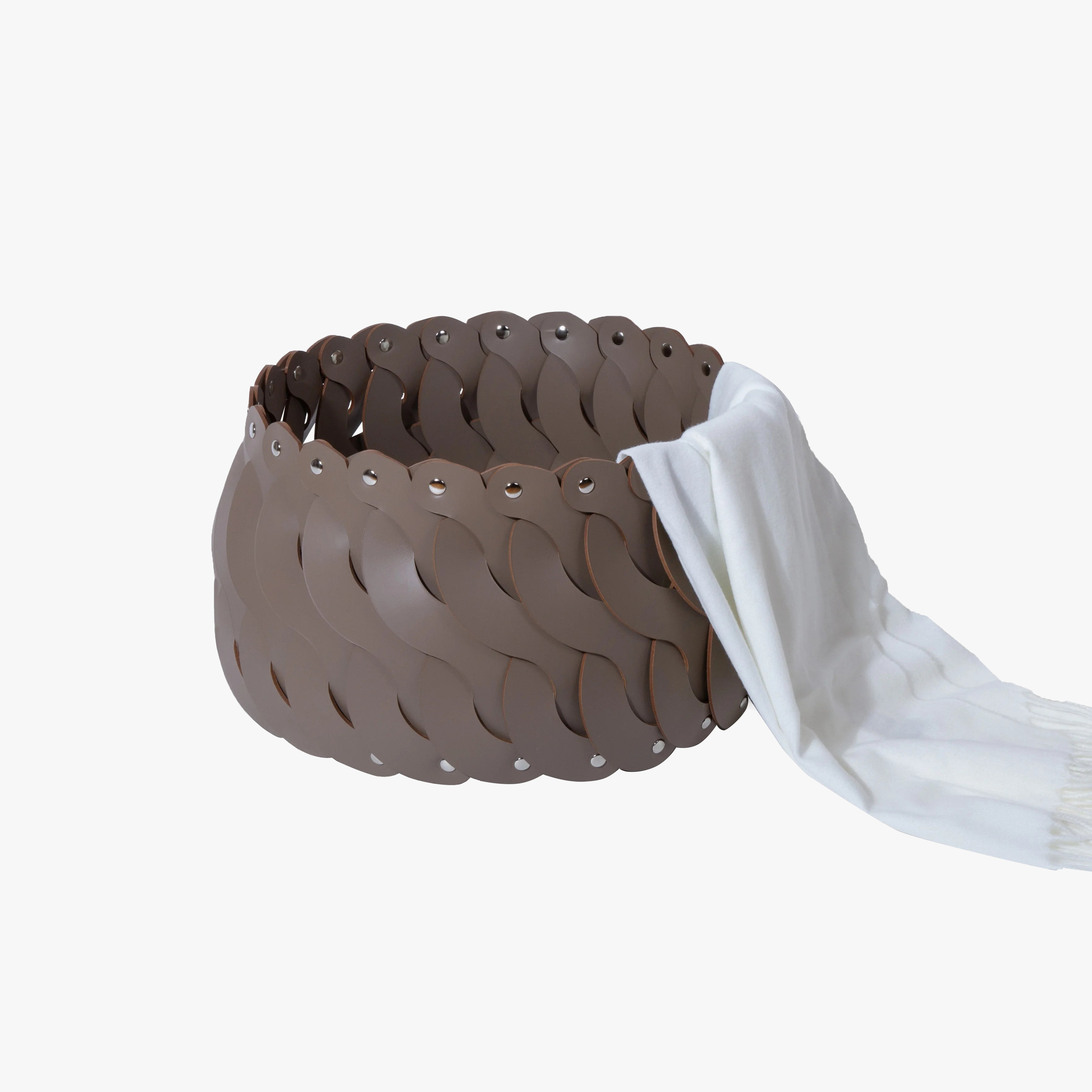paniers-de-rangement-en-cuir-tress-faits-main-de-luxe-1.png