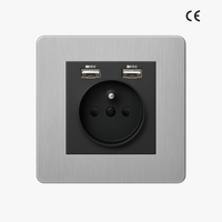 Prise électrique et double USB en acier gris clair brossé bords arrondis