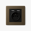 prise-lectrique-et-double-usb-en-acier-gris-vieilli-bords-arrondis-0.png