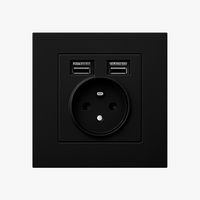 Prise électrique et double USB en acier noir mat