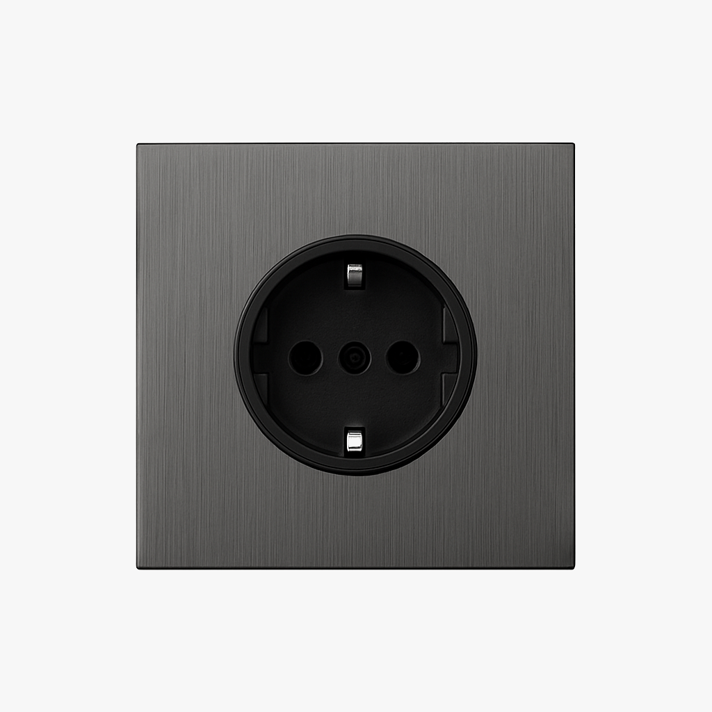 Prise électrique (Europe) en acier gris brossé