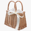 sac-main-en-paille-avec-panier-fleurs-en-rotin-6.png