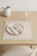 Set de table coton brodé vintage bords ondulés