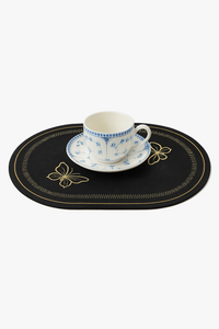 Set de table en lin brodé style classique