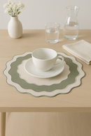 Set de table en lin brodé style classique