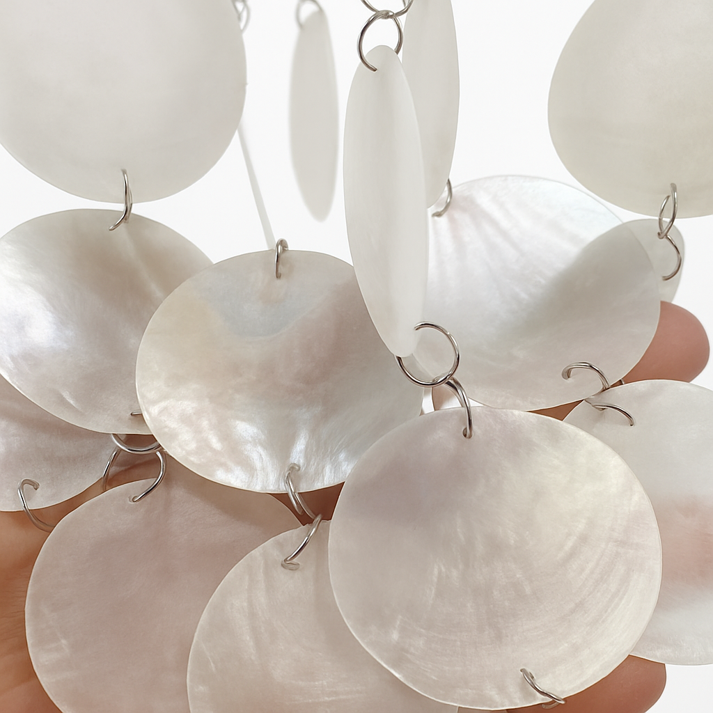 suspension design coquille italienne pour restaurant et intérieur - vue 6 sur 18