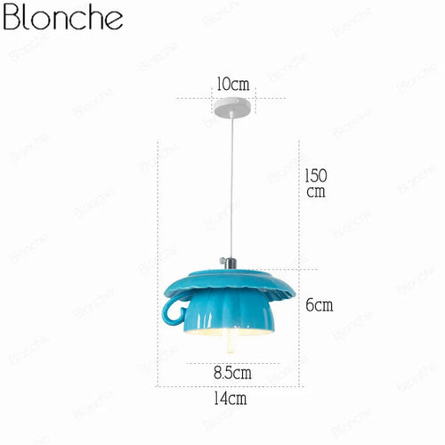 suspension-en-c-ramique-avec-tasse-de-th-et-th-i-re-8.png