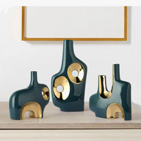 vase en céramique doré fait main pour décoration moderne