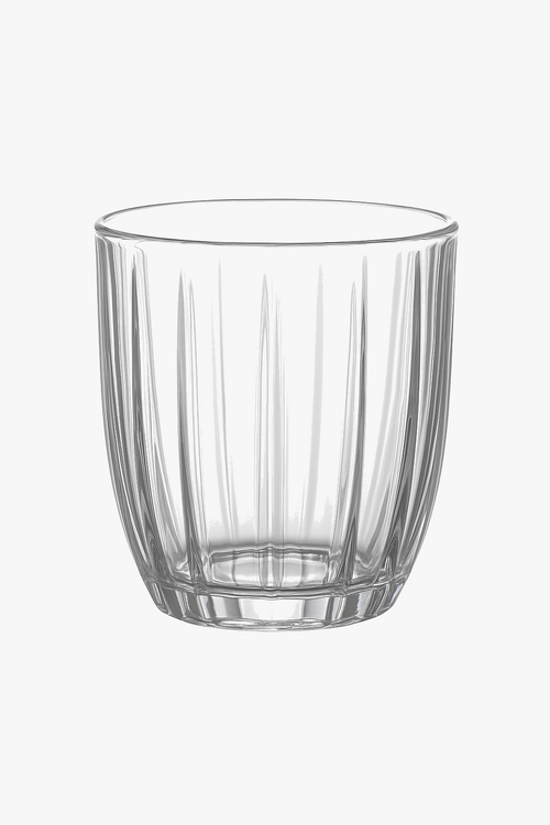 verres-elegants-en-verre-style-cocktail-maison-0.png
