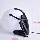 Lampe à poser LED style art déco avec silhouette Bloomie