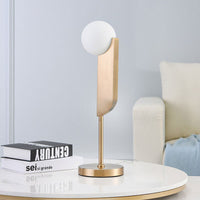 Lampe à poser design LED au style minimaliste Gracinda