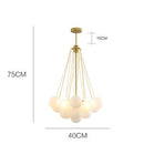 Lustre design avec multiples boules en verre Triz