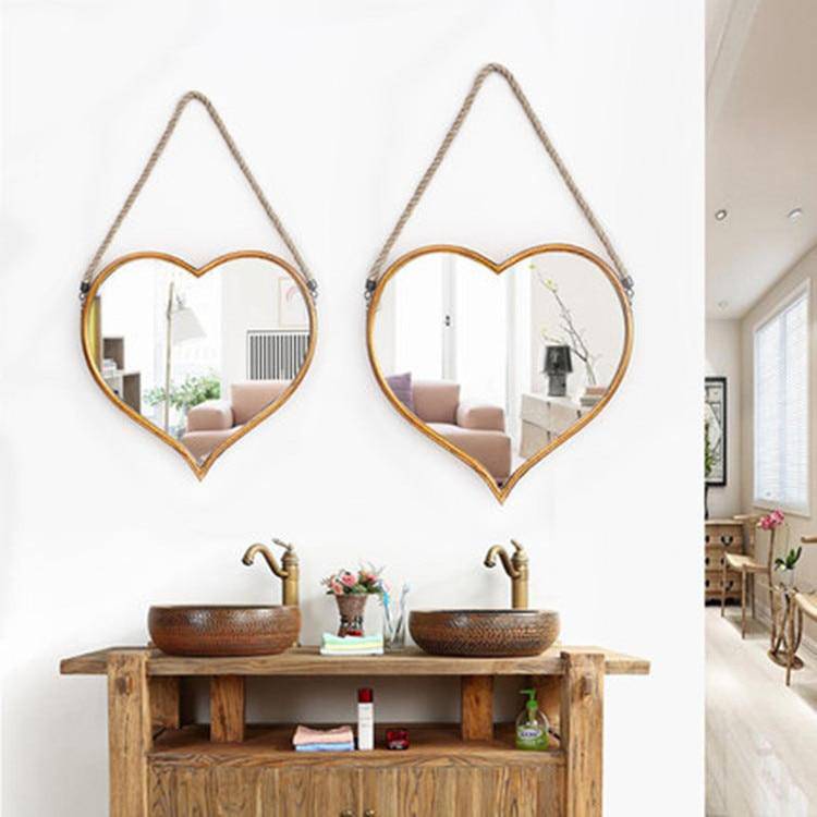 Miroir mural suspendu en forme de coeur Alloy - vue 2 sur 8
