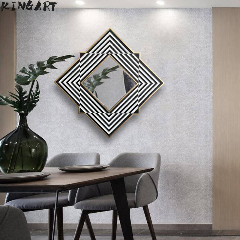 Miroir mural en losange et bandes noires et blanches en bois Frame - vue 2 sur 9
