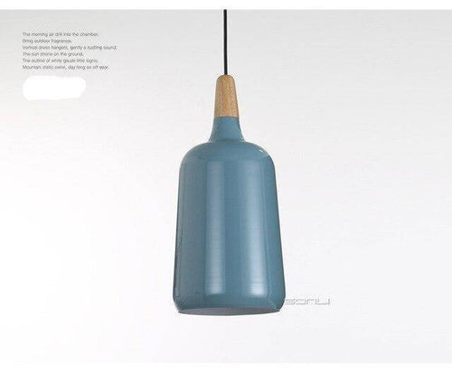 Suspension de plusieurs formes en aluminium et bois