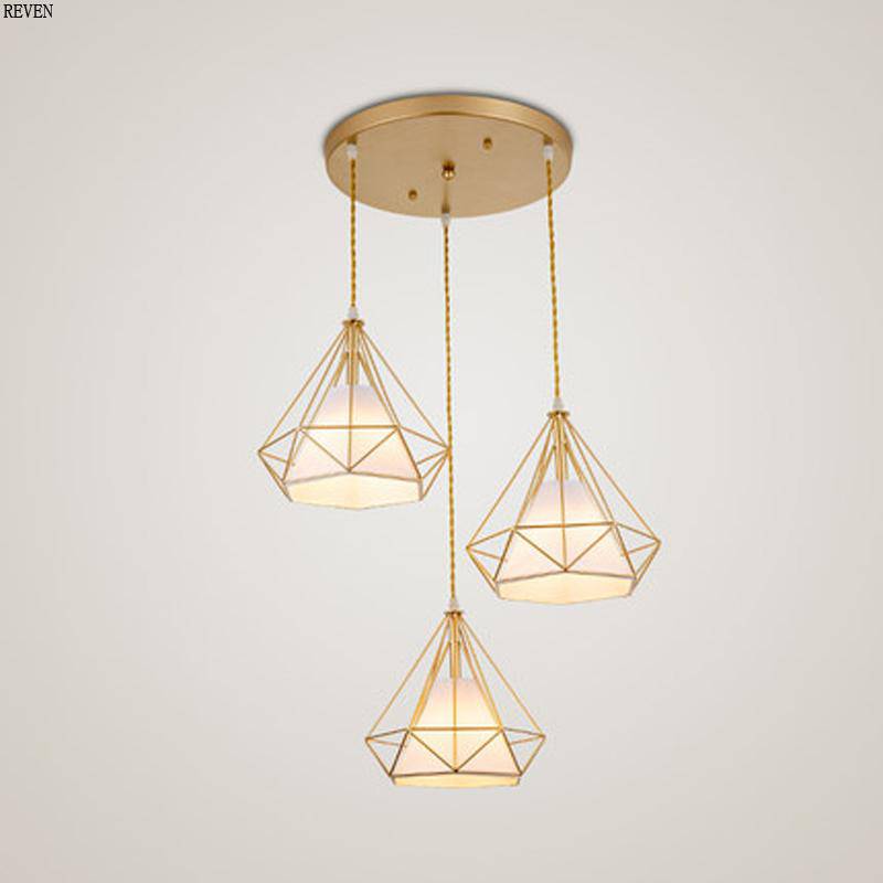 Lustre à suspensions à cages coniques dorées - vue 6 sur 7