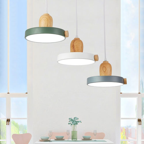 Lustre scandinave circulaire en bois et métal coloré Carmina - vue 4 sur 7