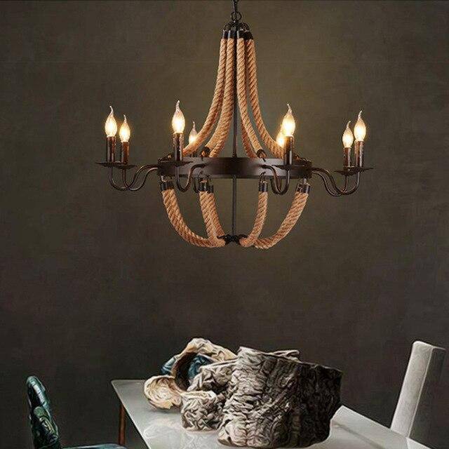 Lustre rustique en métal et cordages avec lampes en flamme - vue 5 sur 7