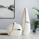 Vase design blanc au style abstrait doré Xuan